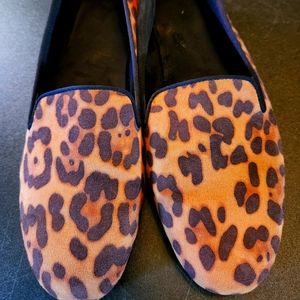 Aerosoles slip on cheeta print